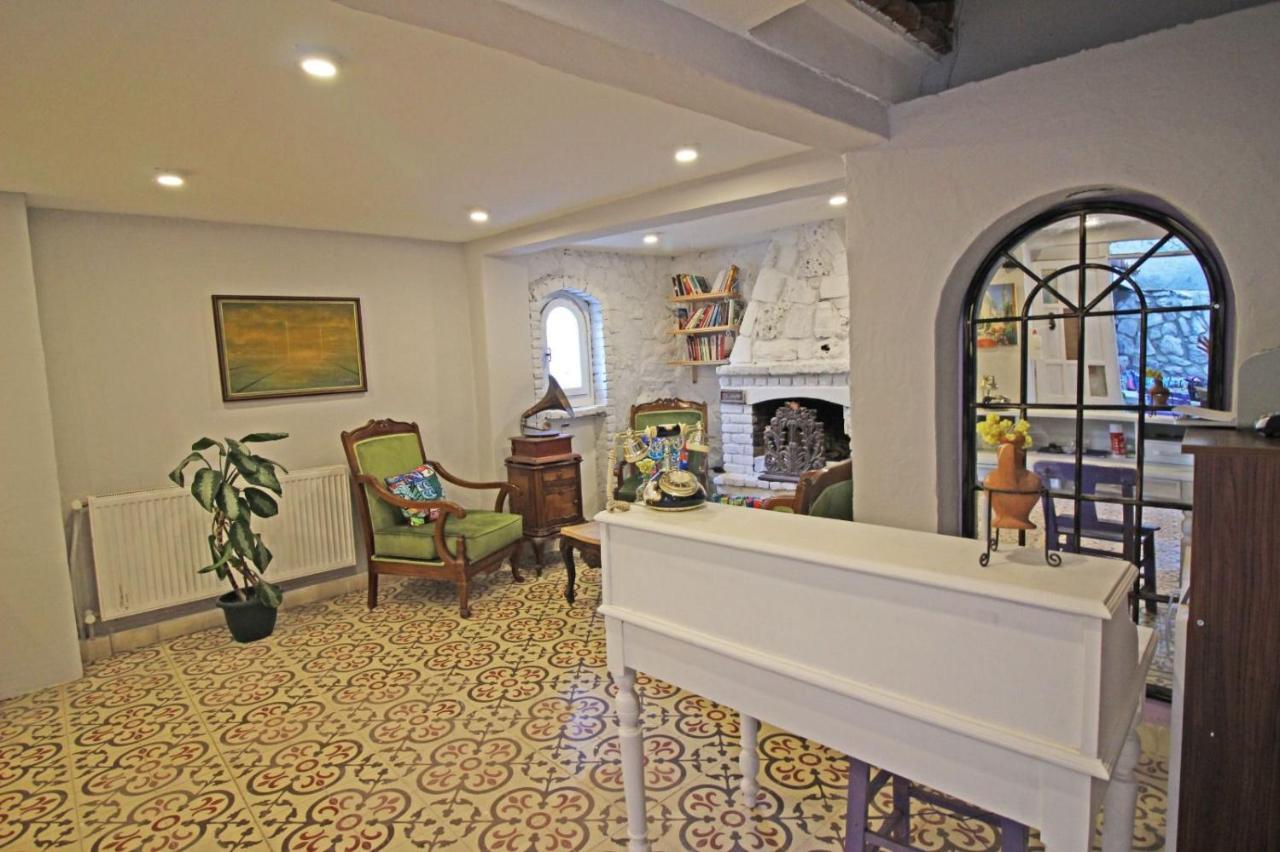 Hôtel Eflatun Konuk Evi à Çanakkale Extérieur photo